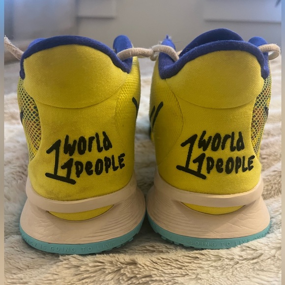 Kyrie Irving 1 World 1 People Sneakers - Picture 4 of 5